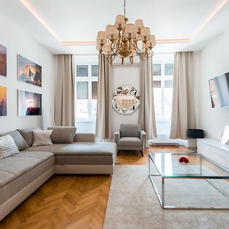 Апартаменты Casa Mandl Брашов Экстерьер фото